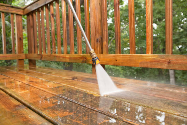 Best Deck Pressure Washing  in Louisa, VA